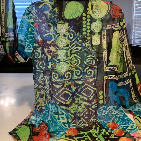 Mesmerize Button-up Ruffled Blouse M - Picture 6 of 6